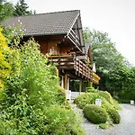 Ardenparks Petite Suisse Kemping Dochamps