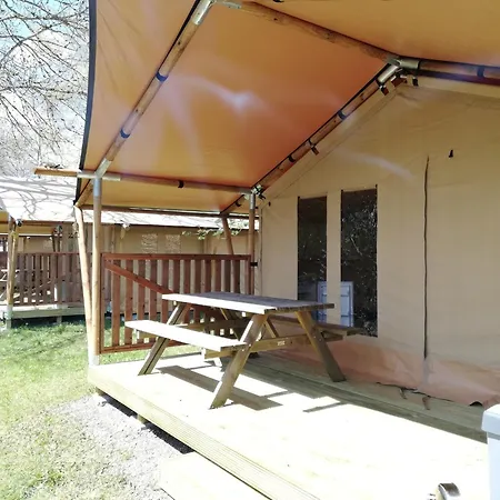 Camping Ardenparks Petite Suisse Dochamps