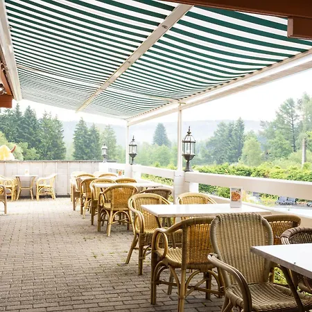 Arden Parks Petite Suisse *